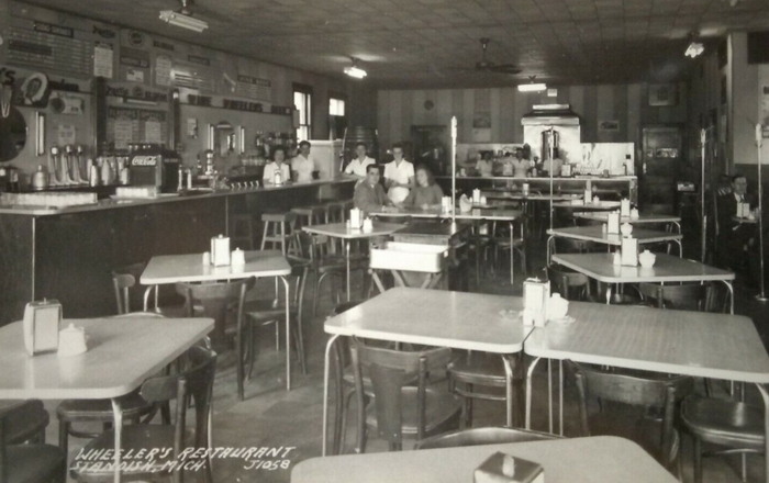 Wheelers Restaurant - 1940S POST CARD PHOTO